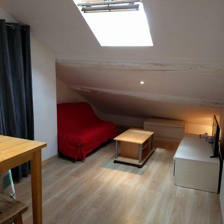 Studio Evian Centre Luaran gambar