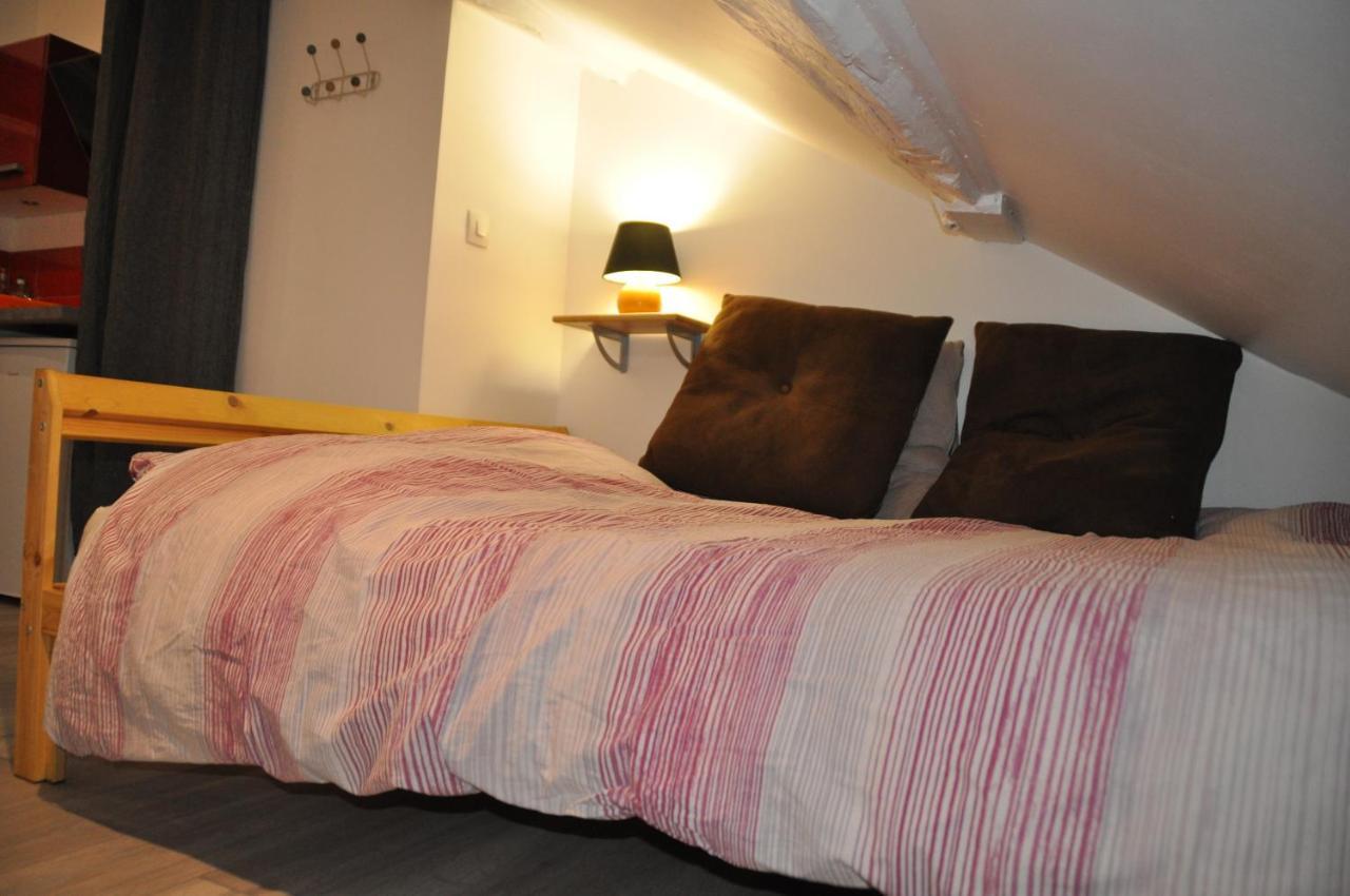 Studio Evian Centre Luaran gambar