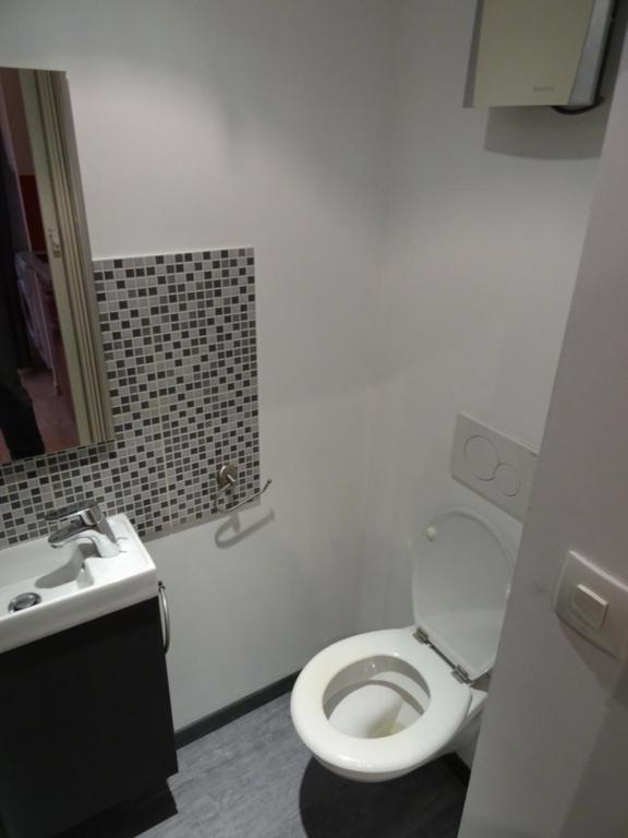 Studio Evian Centre Luaran gambar